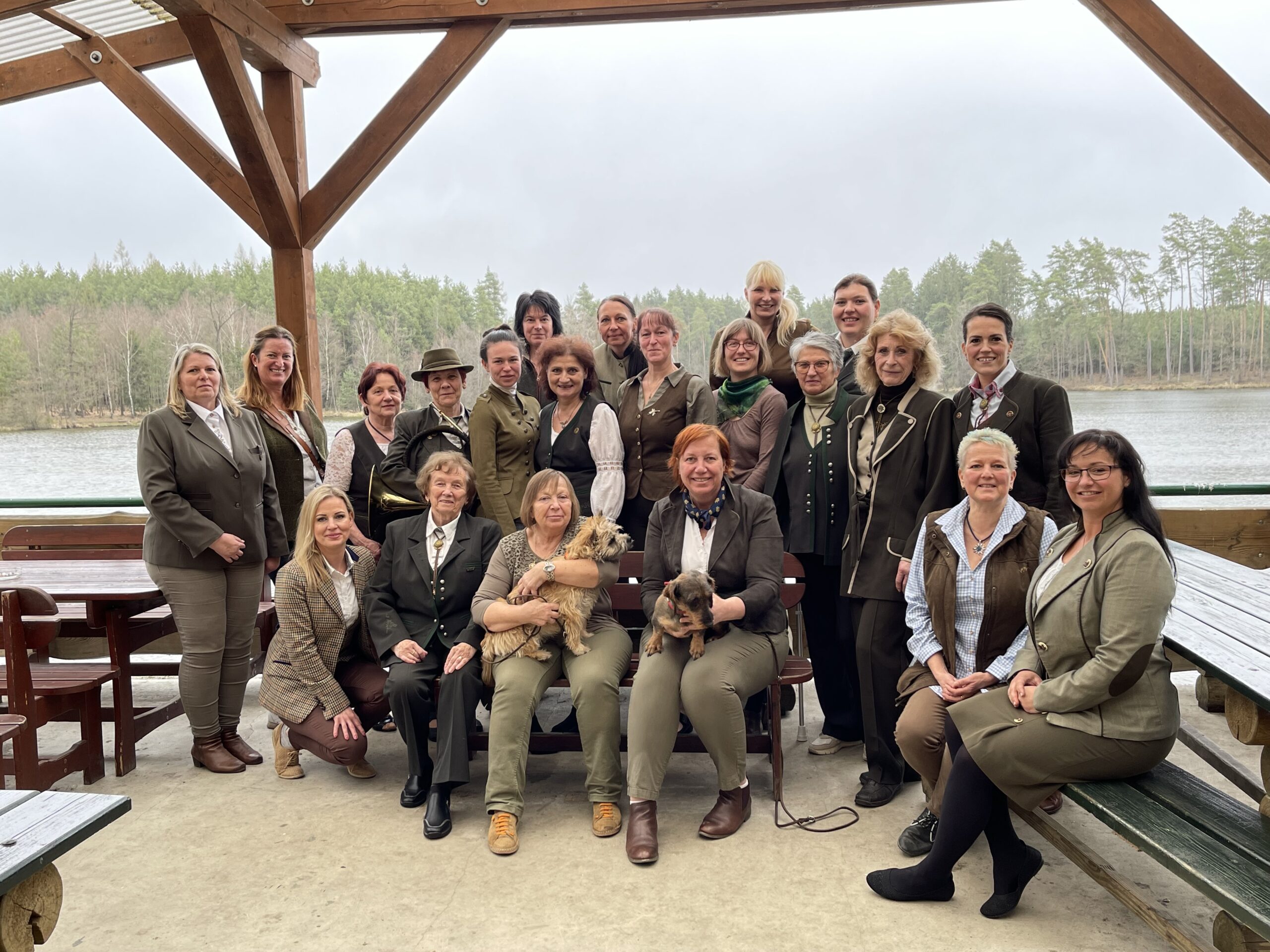 photo of club members